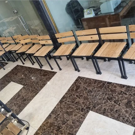 صندلی و میز کافه ای